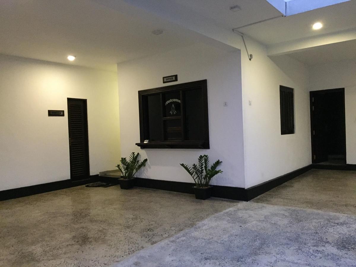 Us Motel Colombo Homagama Exteriér fotografie